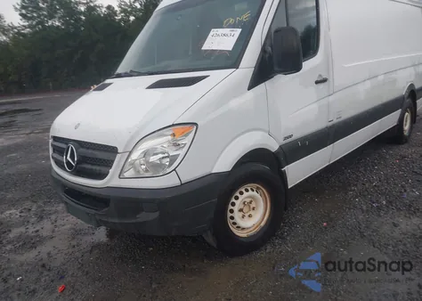 2011 Mercedes-Benz Sprinter 2500 High Roof из США, поврежденный, VIN WD3PE8CB8B5589620